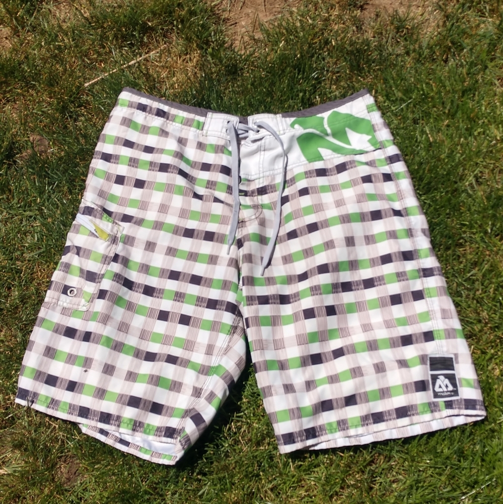Matix Board Shorts 34 Cream/Green